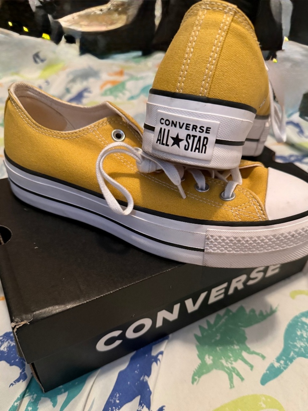 Converse Chuck Taylor AS Lift. Yellow. Sz 9